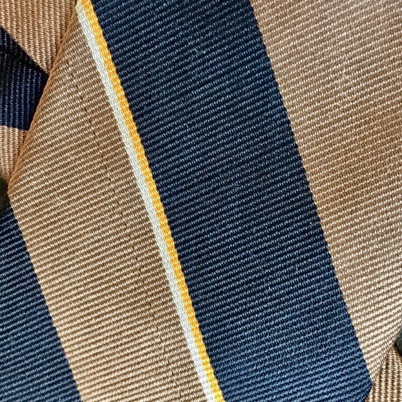 Men’s Brooks Brothers Makers Necktie - Picture 6 of 8
